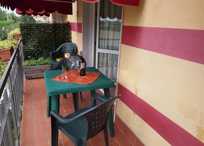 Ca' Del Sasso منزل ريفي *