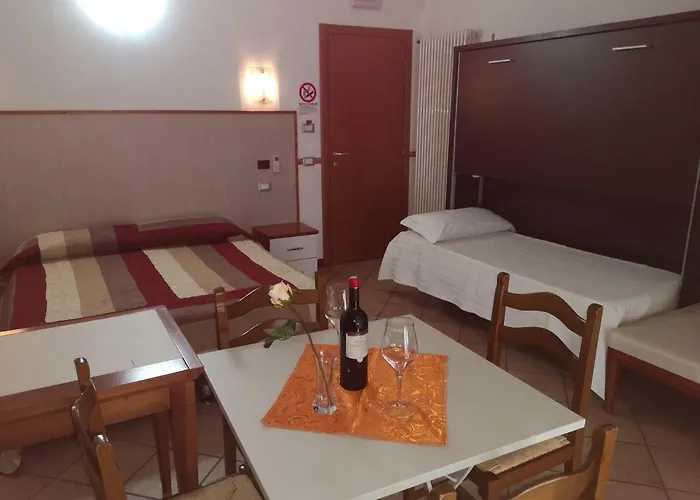 Ca' Del Sasso منزل ريفي *